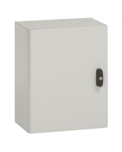 Щит навесной Legrand 035509 в Находке Щиты электрические Pintop.ru